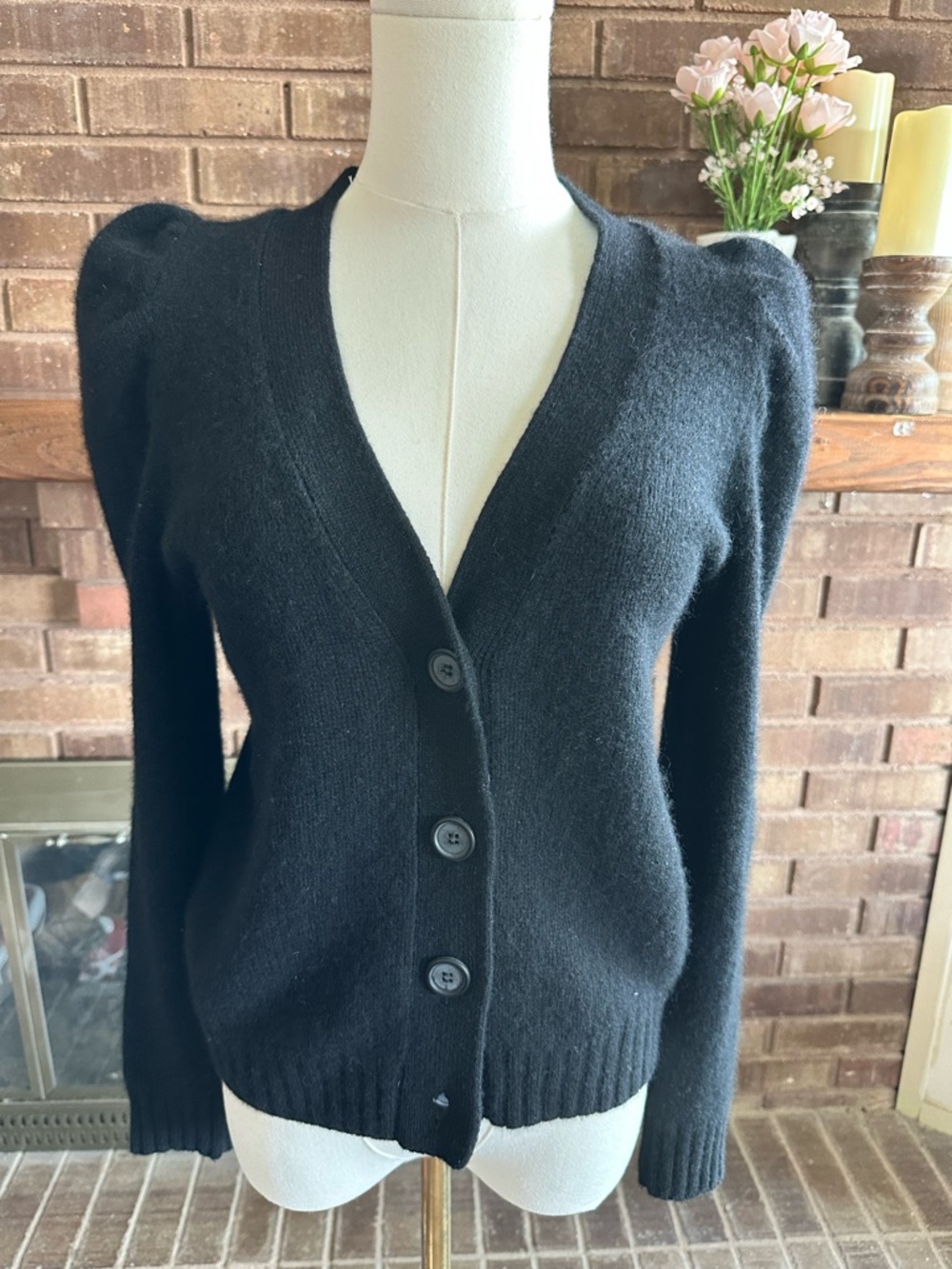 C by Bloomingdale's Black 100% Cashmere Puff Sleeve Cardigan Sweater S